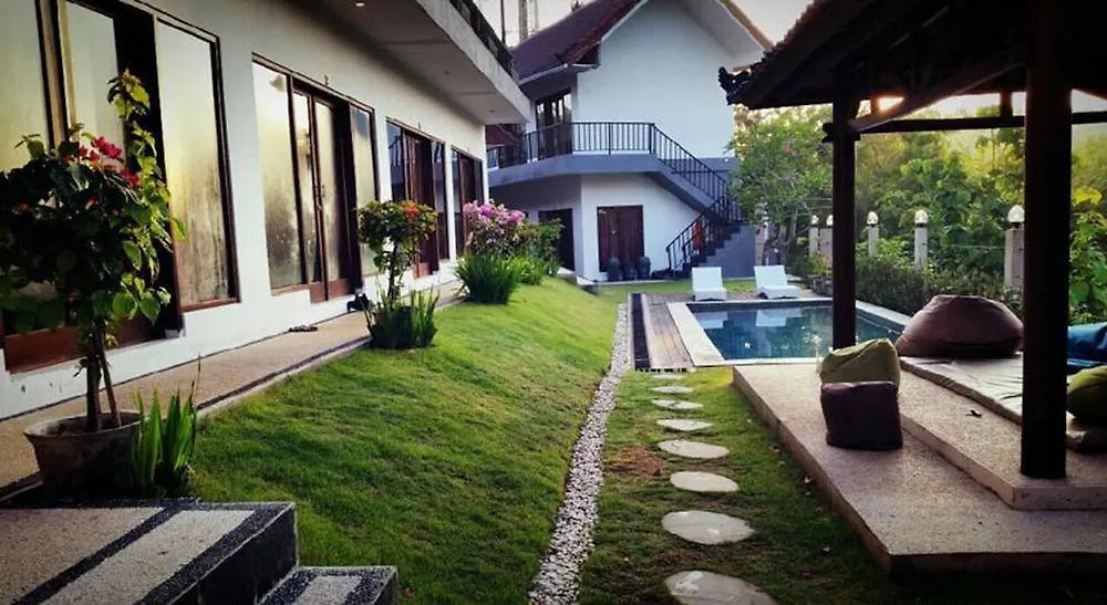 Bombora Surf Camp Hotel Uluwatu  Guest house Uluwatu (Bali)